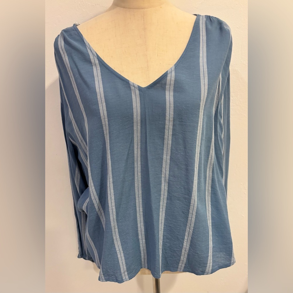 a.n.a Blue and White Relaxed Pleated Blouse
